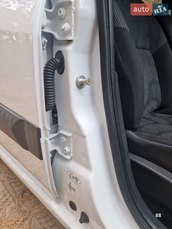 Универсал Dacia Logan MCV 2011 в Полтаве фото 103 Универсал Dacia Logan MCV 2011 в Полтаве