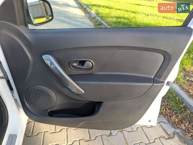 Универсал Dacia Logan MCV 2014 в Львове