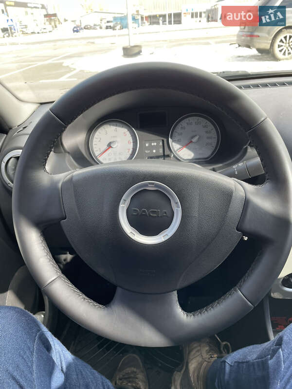 Универсал Dacia Logan MCV 2011 в Киеве фото 2 Универсал Dacia Logan MCV 2011 в Киеве