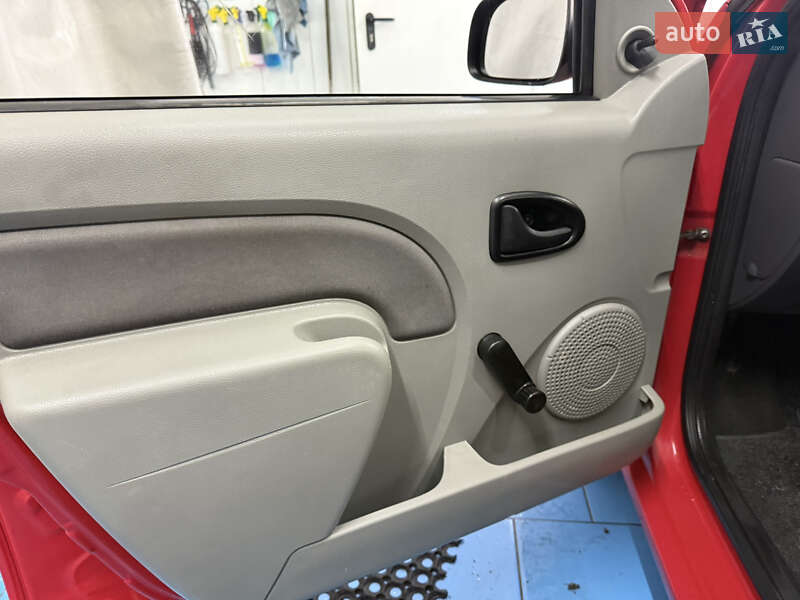 Универсал Dacia Logan MCV 2009 в Днепре фото 19 Универсал Dacia Logan MCV 2009 в Днепре