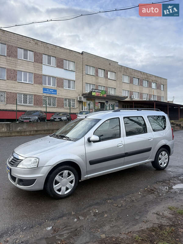 Універсал Dacia Logan MCV 2010 в Сумах