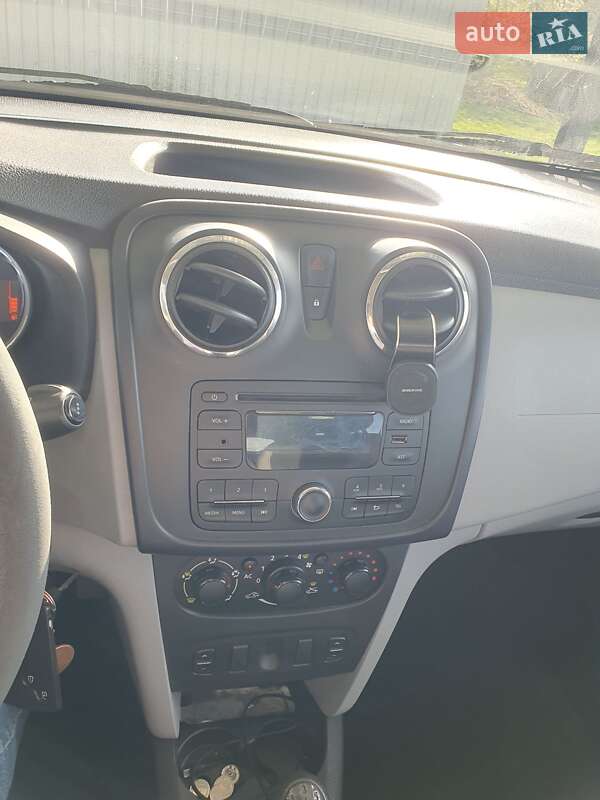 Универсал Dacia Logan MCV 2013 в Луцке фото 14 Универсал Dacia Logan MCV 2013 в Луцке