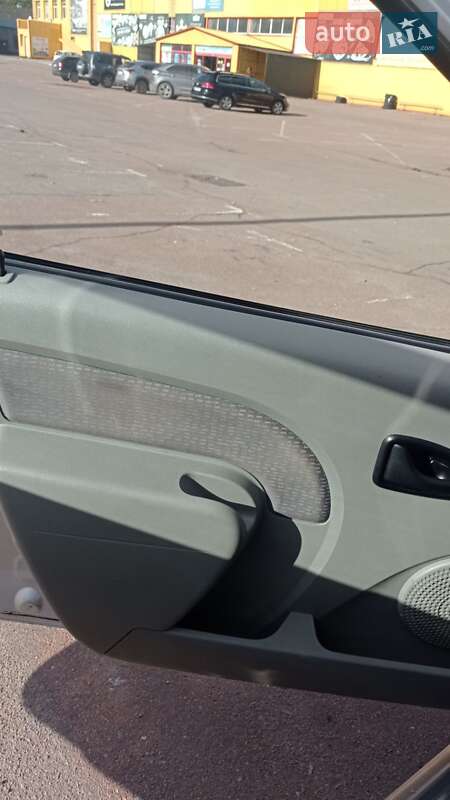 Универсал Dacia Logan MCV 2008 в Житомире фото 6 Универсал Dacia Logan MCV 2008 в Житомире