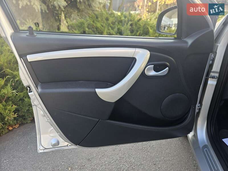 Универсал Dacia Logan MCV 2012 в Полтаве