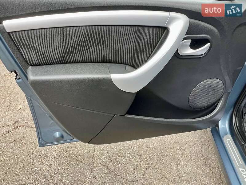 Універсал Dacia Logan MCV 2010 в Умані