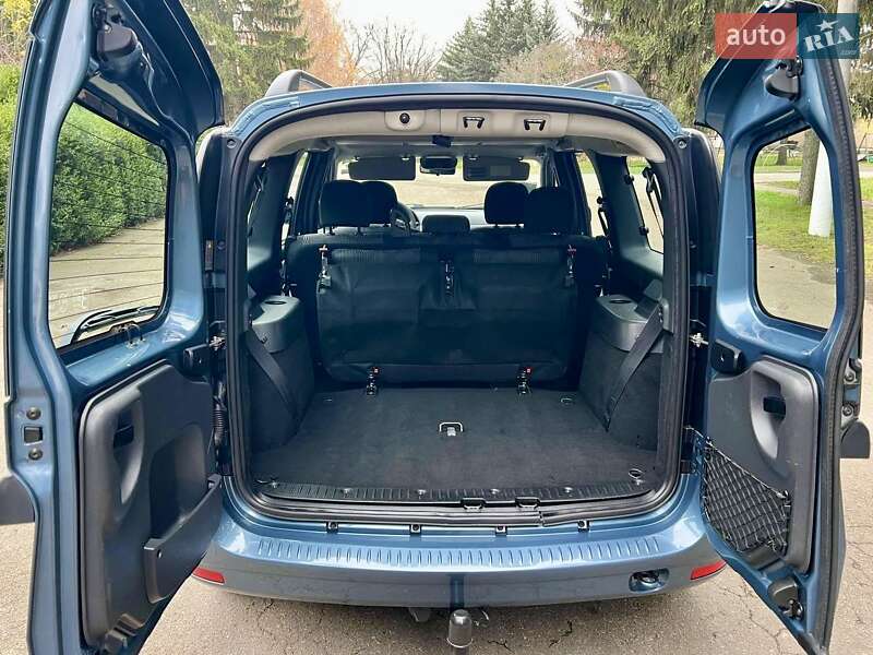 Універсал Dacia Logan MCV 2010 в Умані