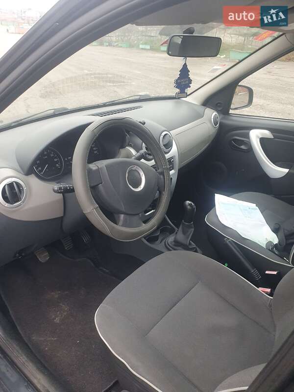 Универсал Dacia Logan MCV 2012 в Ровно