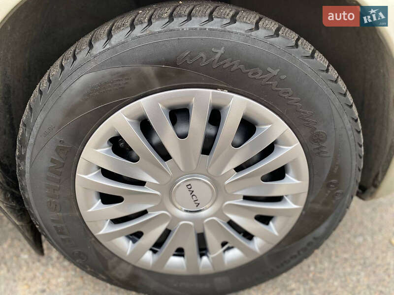 Універсал Dacia Logan MCV 2012 в Кропивницькому