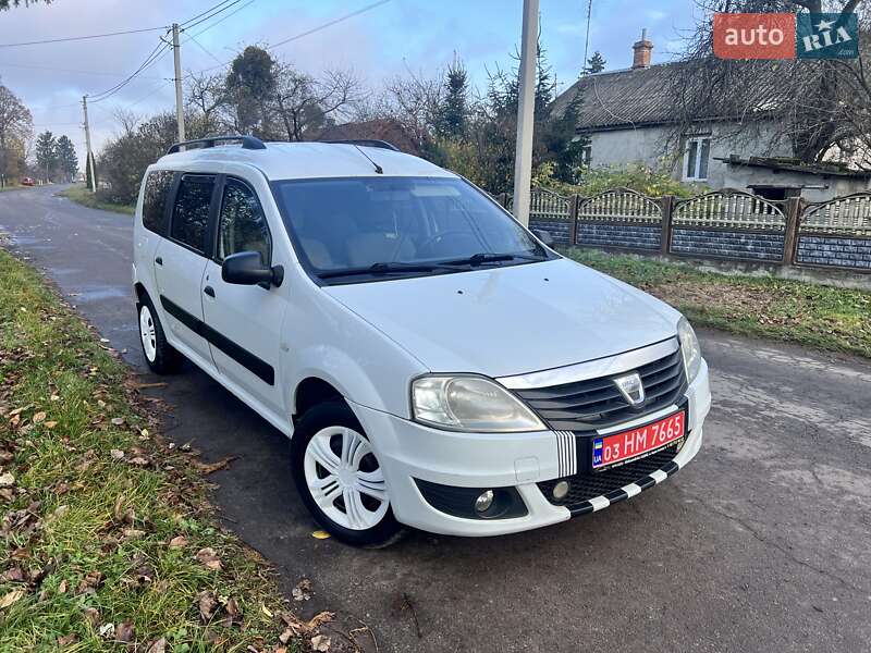 Универсал Dacia Logan MCV 2010 в Луцке