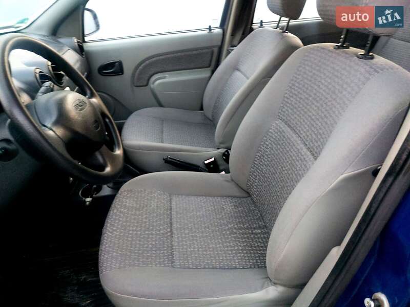 Універсал Dacia Logan MCV 2008 в Чернівцях