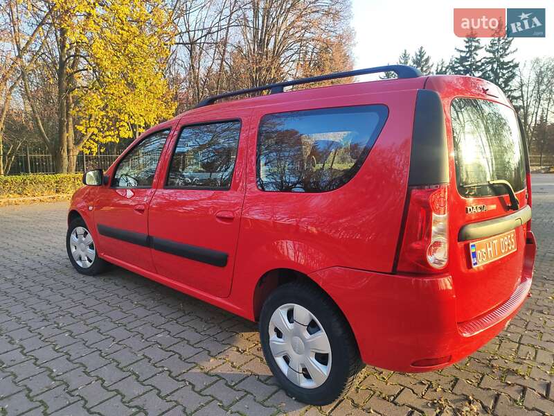 Універсал Dacia Logan MCV 2011 в Миргороді