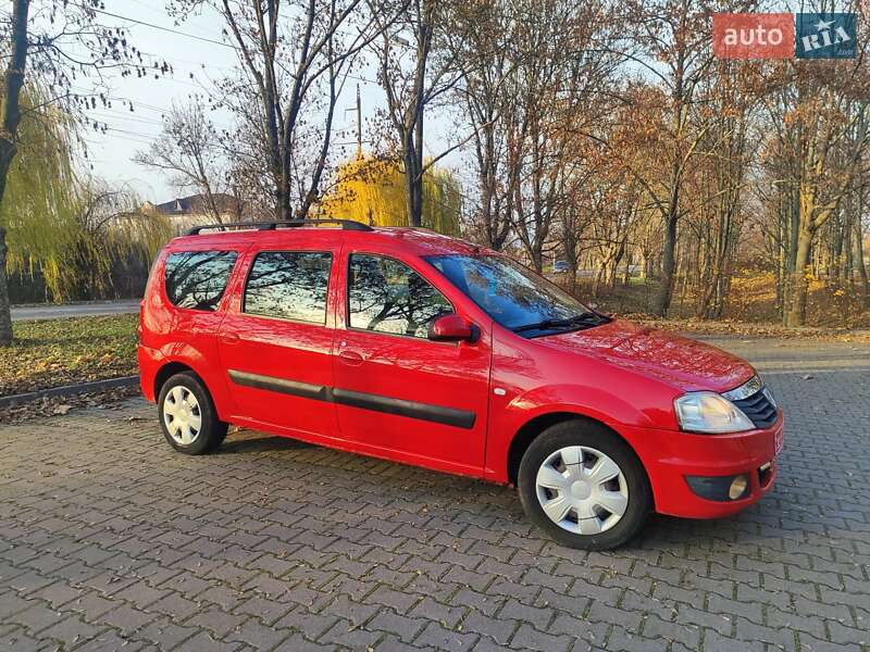 Універсал Dacia Logan MCV 2011 в Миргороді