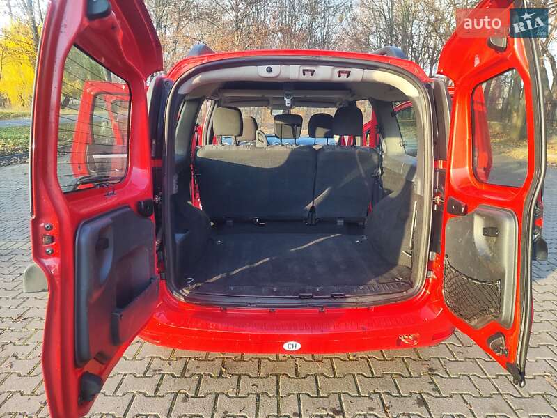 Універсал Dacia Logan MCV 2011 в Миргороді