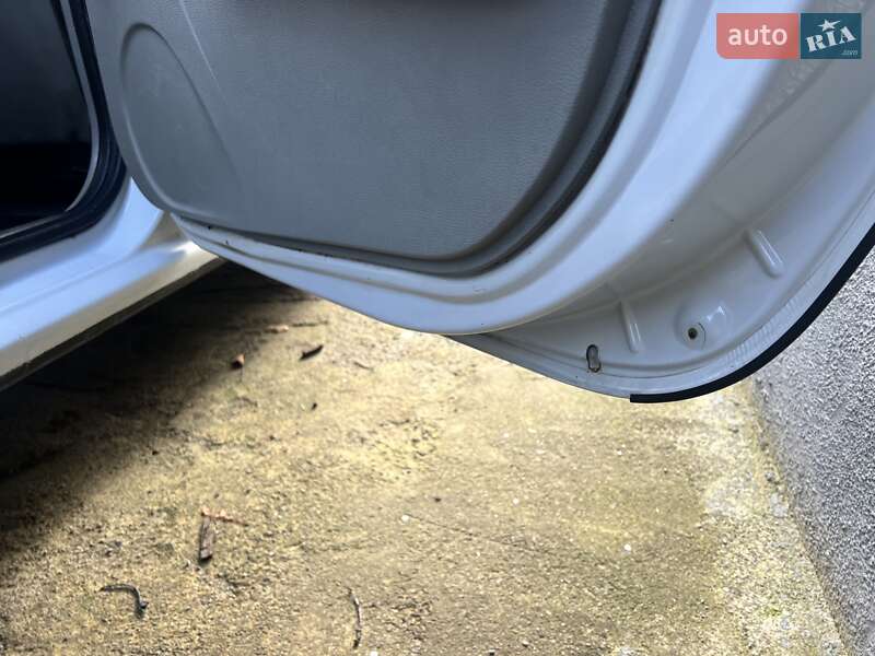 Универсал Dacia Logan MCV 2010 в Луцке