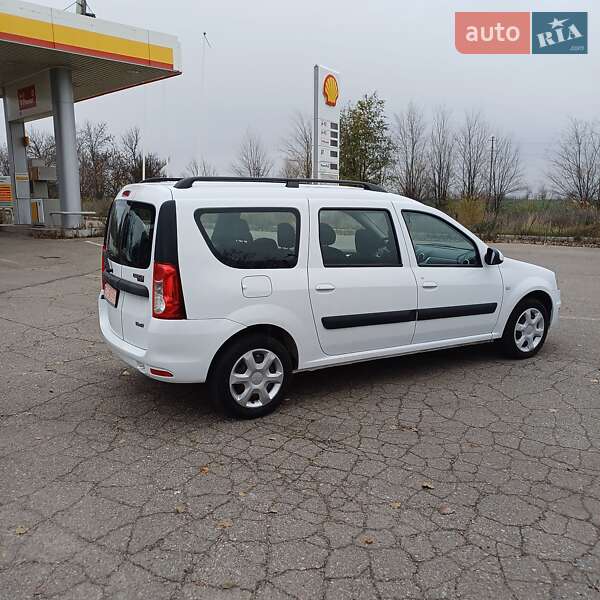 Универсал Dacia Logan MCV 2009 в Марганце