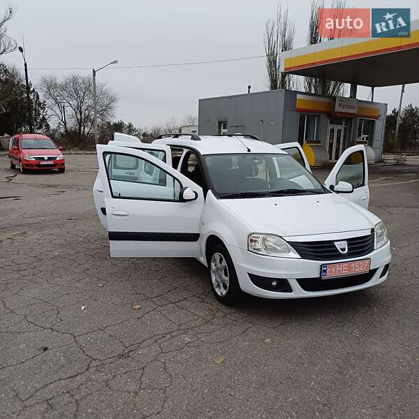 Универсал Dacia Logan MCV 2009 в Марганце