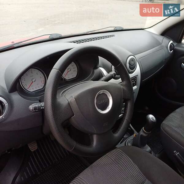 Універсал Dacia Logan MCV 2009 в Марганці фото 30 Універсал Dacia Logan MCV 2009 в Марганці