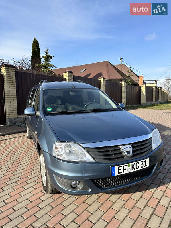 Универсал Dacia Logan MCV 2010 в Ромнах
