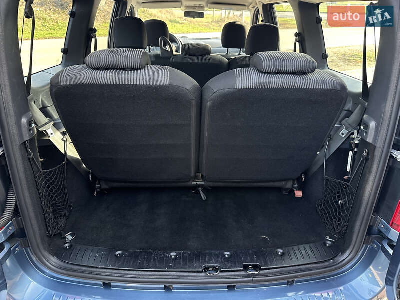 Универсал Dacia Logan MCV 2010 в Ромнах