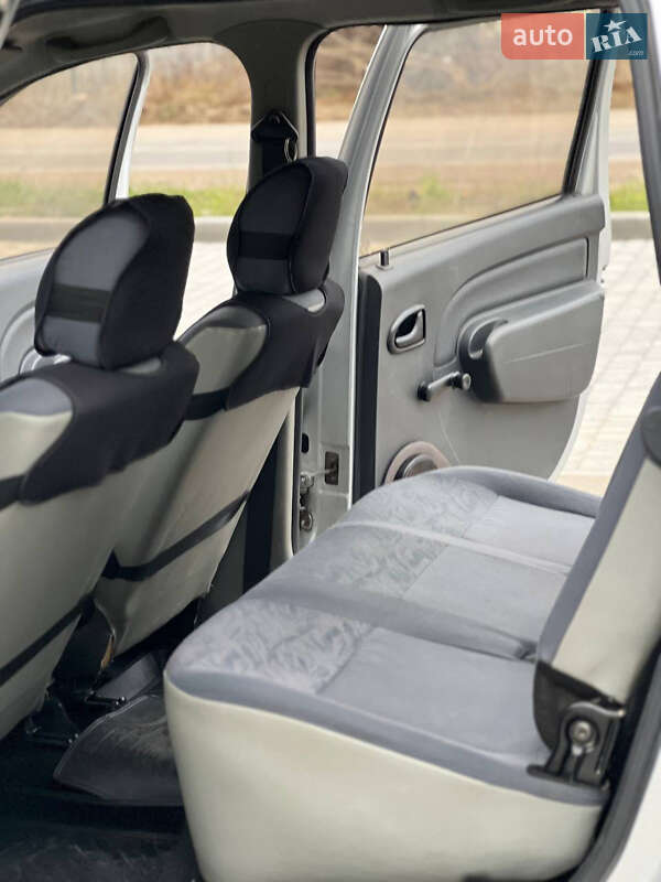 Универсал Dacia Logan MCV 2008 в Виннице фото 23 Универсал Dacia Logan MCV 2008 в Виннице
