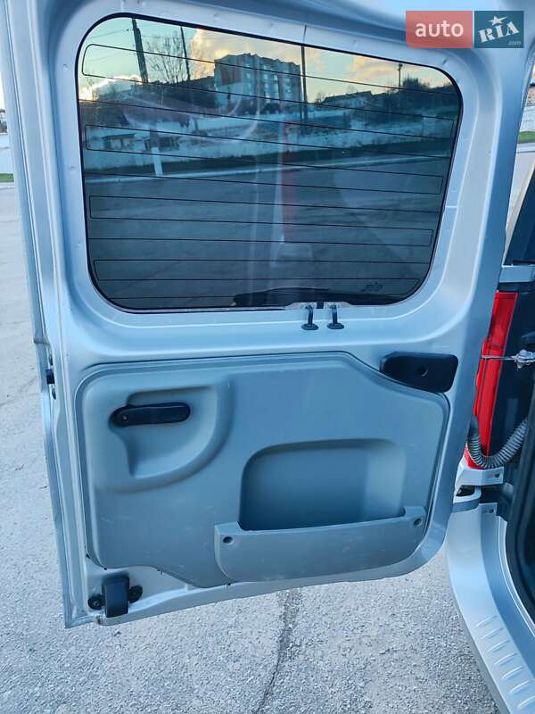 Универсал Dacia Logan MCV 2010 в Глухове фото 32 Универсал Dacia Logan MCV 2010 в Глухове