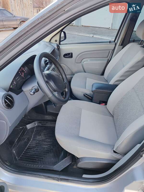 Универсал Dacia Logan MCV 2010 в Глухове фото 38 Универсал Dacia Logan MCV 2010 в Глухове