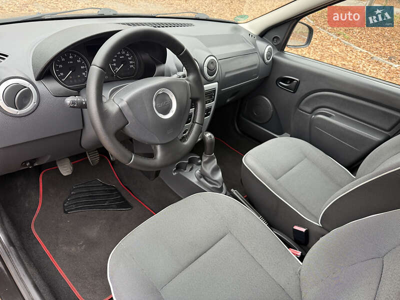 Универсал Dacia Logan MCV 2011 в Полтаве