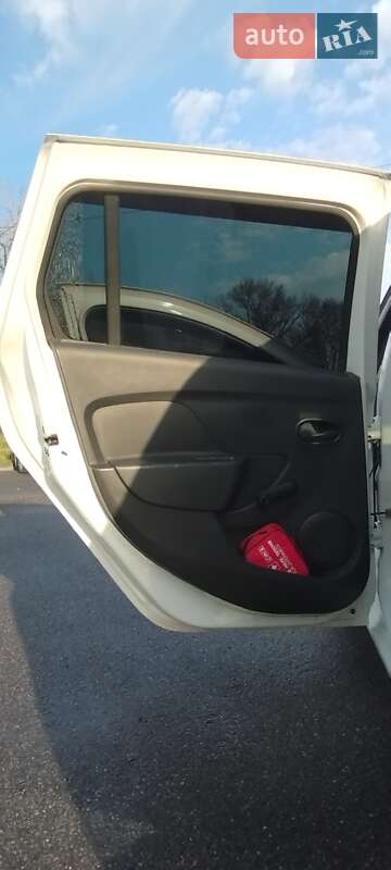 Універсал Dacia Logan MCV 2015 в Харкові