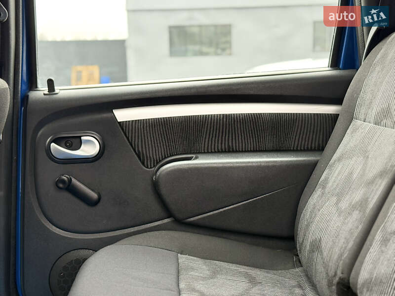 Універсал Dacia Logan MCV 2010 в Володимирі