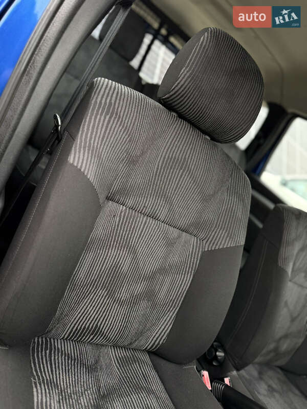 Універсал Dacia Logan MCV 2010 в Володимирі