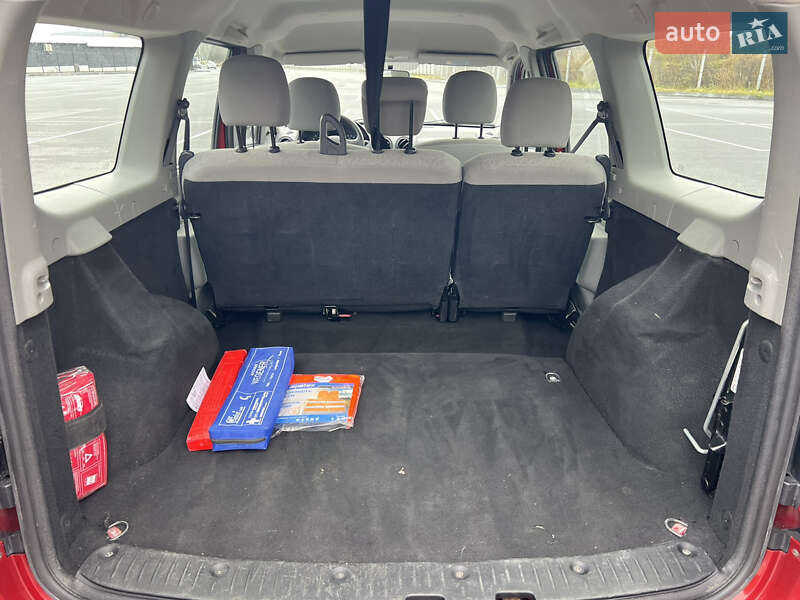 Універсал Dacia Logan MCV 2012 в Вінниці