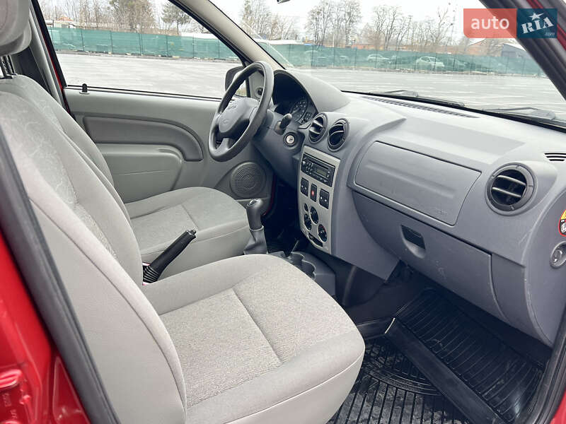 Універсал Dacia Logan MCV 2012 в Вінниці