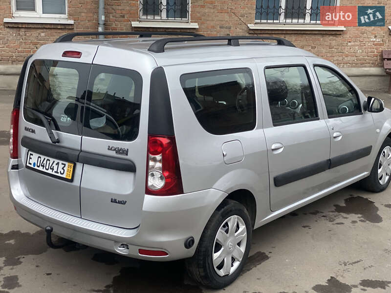 Универсал Dacia Logan MCV 2009 в Ромнах фото 7 Универсал Dacia Logan MCV 2009 в Ромнах