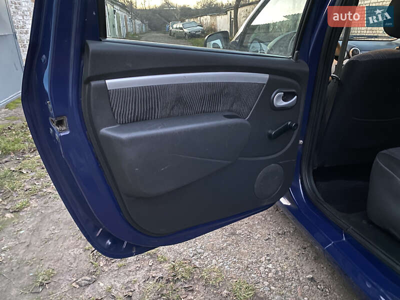 Универсал Dacia Logan MCV 2009 в Конотопе фото 31 Универсал Dacia Logan MCV 2009 в Конотопе