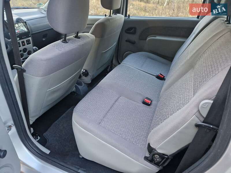 Универсал Dacia Logan MCV 2008 в Бородянке фото 8 Универсал Dacia Logan MCV 2008 в Бородянке