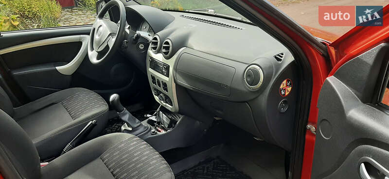 Универсал Dacia Logan MCV 2011 в Чернигове фото 63 Универсал Dacia Logan MCV 2011 в Чернигове