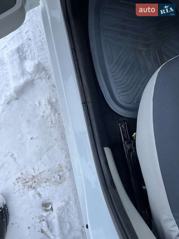 Універсал Dacia Logan MCV 2011 в Ніжині фото 44 Універсал Dacia Logan MCV 2011 в Ніжині