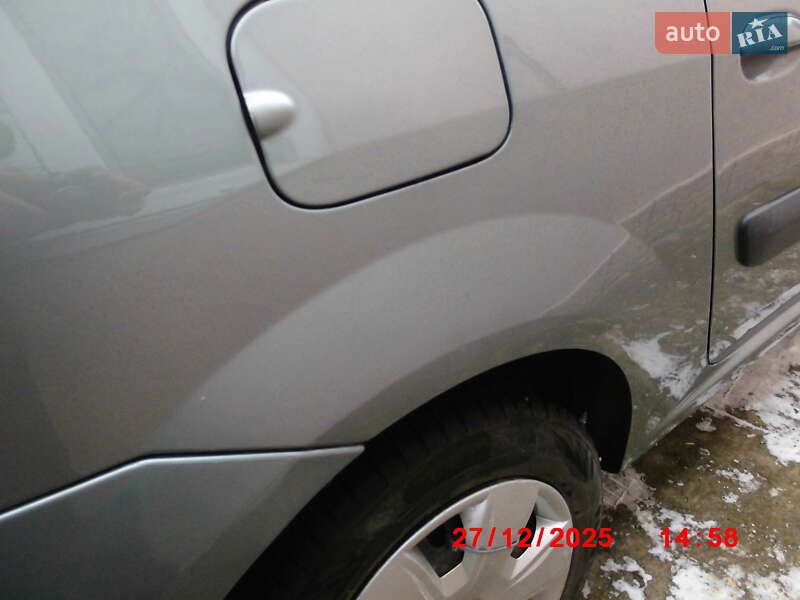 Універсал Dacia Logan MCV 2010 в Кропивницькому