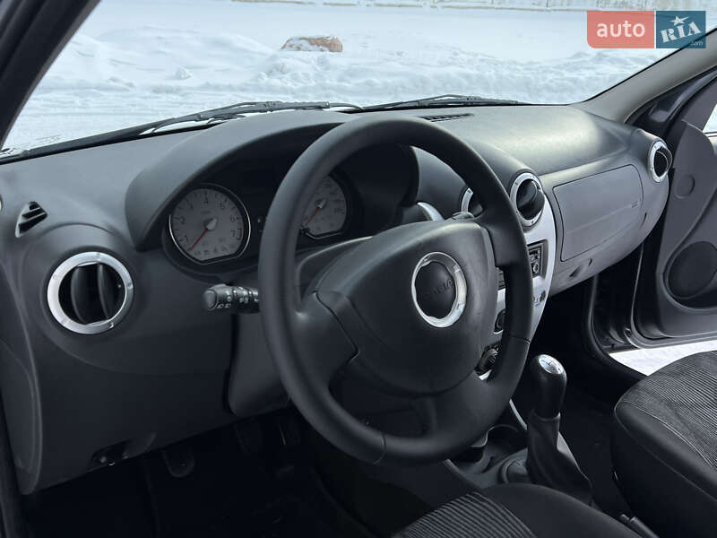 Универсал Dacia Logan MCV 2010 в Луцке фото 40 Универсал Dacia Logan MCV 2010 в Луцке
