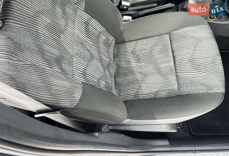 Универсал Dacia Logan MCV 2010 в Луцке фото 58 Универсал Dacia Logan MCV 2010 в Луцке