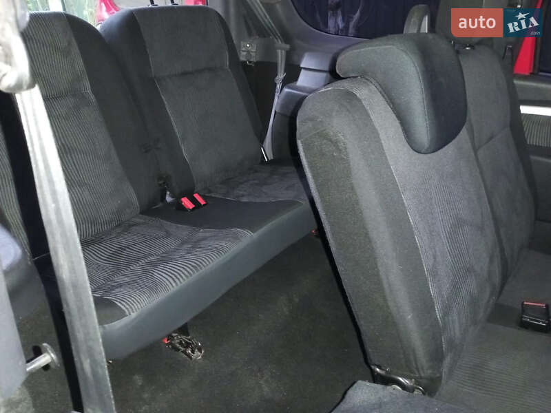 Универсал Dacia Logan MCV 2010 в Владимире