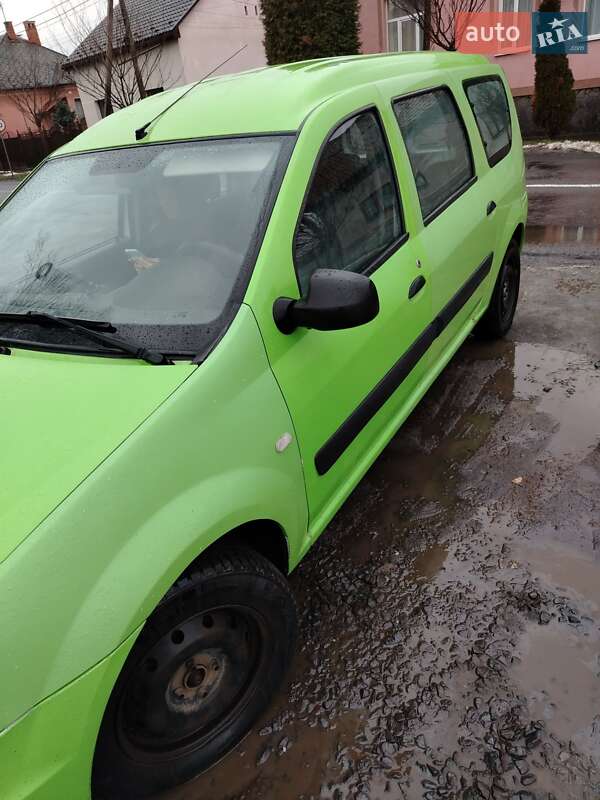 Универсал Dacia Logan MCV 2009 в Мукачево