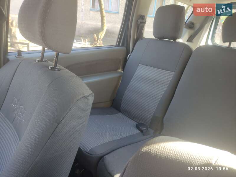 Универсал Dacia Logan MCV 2008 в Киеве фото 8 Универсал Dacia Logan MCV 2008 в Киеве