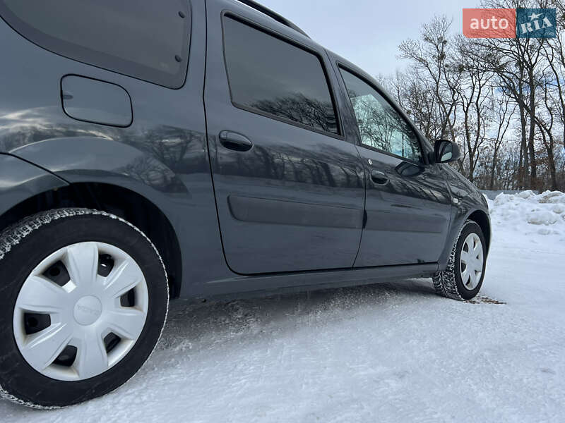 Универсал Dacia Logan MCV 2010 в Луцке