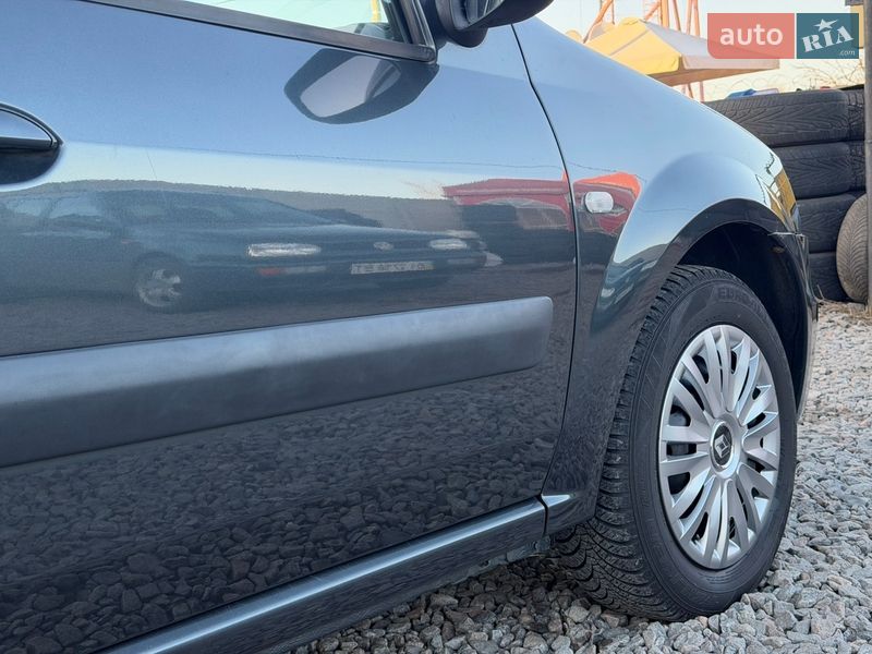 Универсал Dacia Logan MCV 2010 в Лубнах