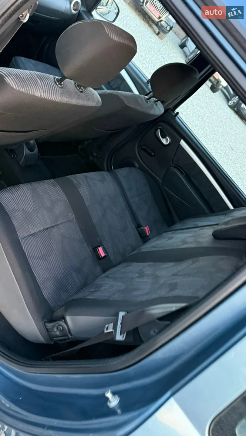 2010 Dacia Logan - мініатюра 15