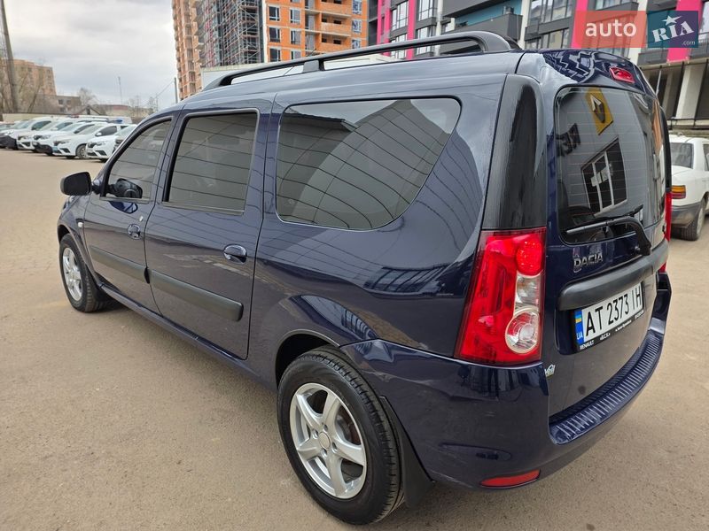 Седан Dacia Logan MCV 2010 в Ивано-Франковске