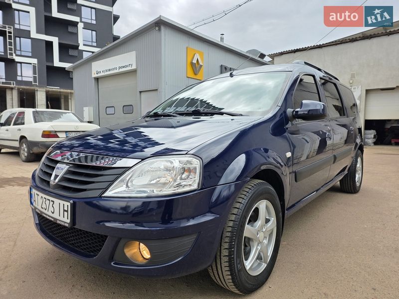 Седан Dacia Logan MCV 2010 в Ивано-Франковске