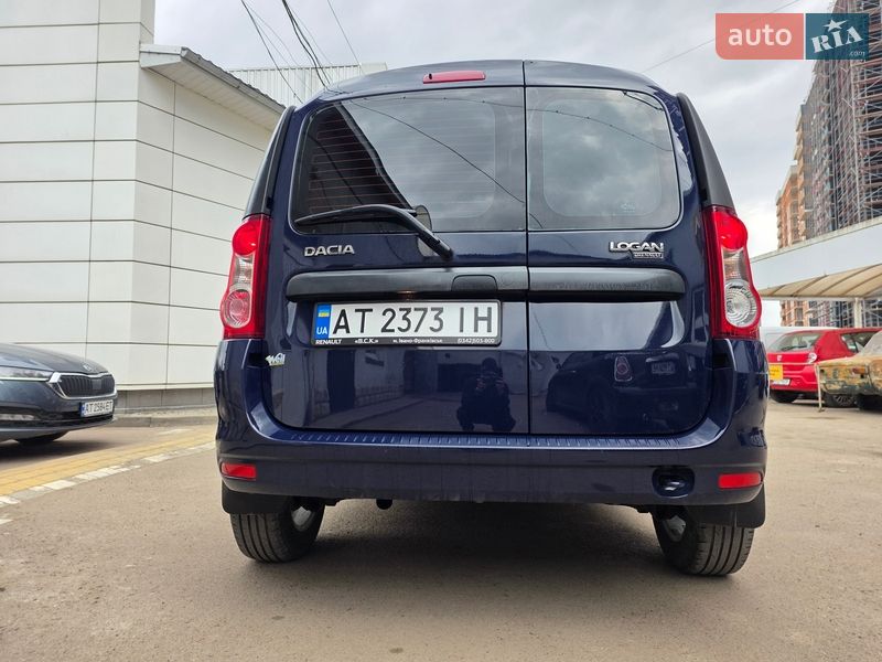 Седан Dacia Logan MCV 2010 в Ивано-Франковске