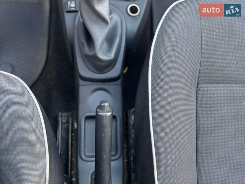 Универсал Dacia Logan MCV 2012 в Белой Кринице фото 16 Универсал Dacia Logan MCV 2012 в Белой Кринице